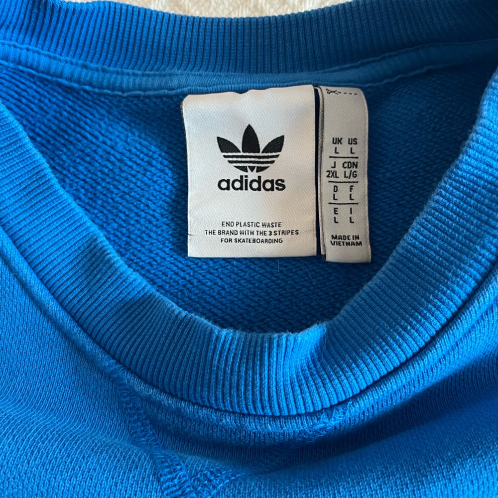 Adidas Shmoofoil Crewneck - Picture 3 of 12
